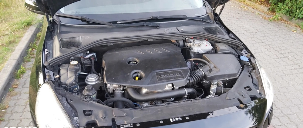 Volvo V60 cena 33900 przebieg: 203000, rok produkcji 2011 z Inowrocław małe 497